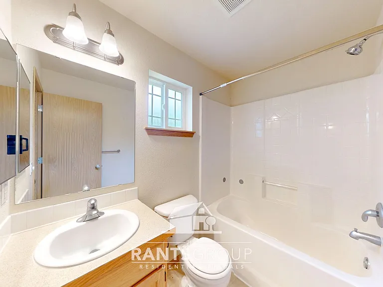 1316 Mills Landing Ct SE — Photo 16