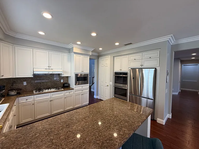 4567 Silverbell Cir — Photo 7
