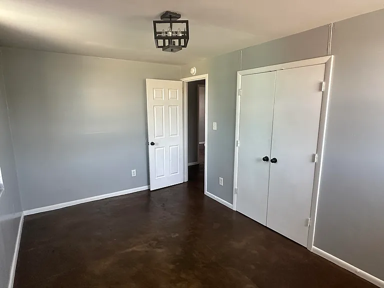 713 Wilkinson Blvd #1 — Photo 30