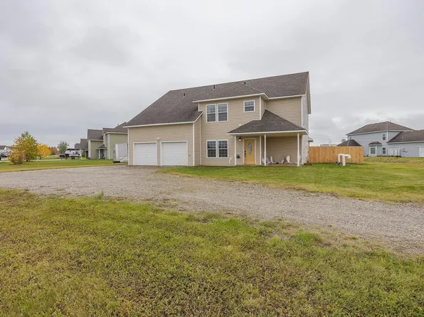 672 W 5th Ave, North Pole, AK 99705