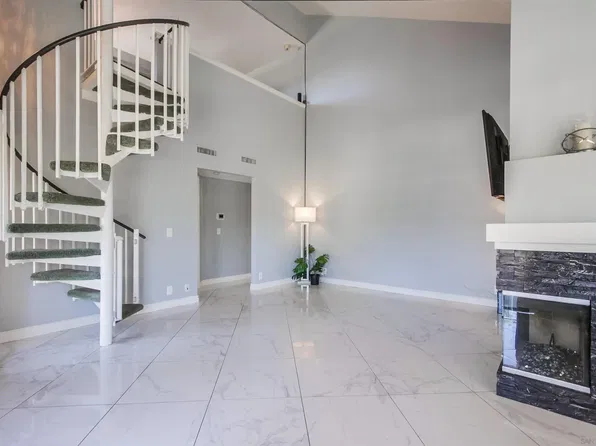 7370 Calle Cristobal Unit 116, San Diego, CA 92126