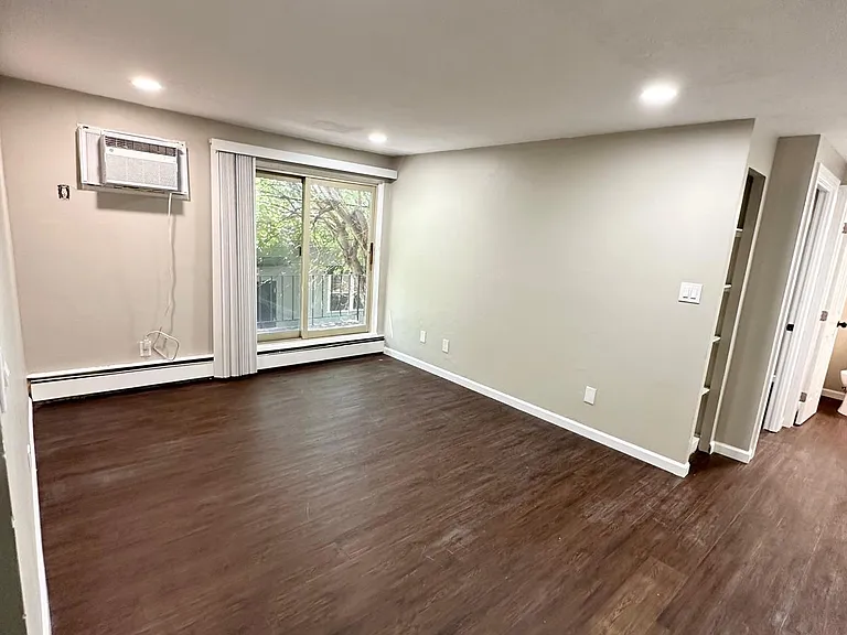 3317 Henninger Rd #302 — Photo 7