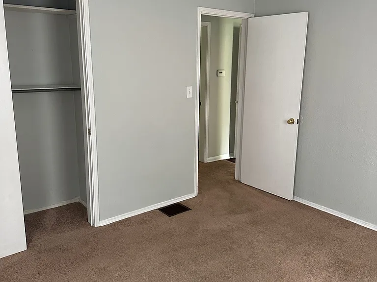 764 Ewing Ave — Photo 8