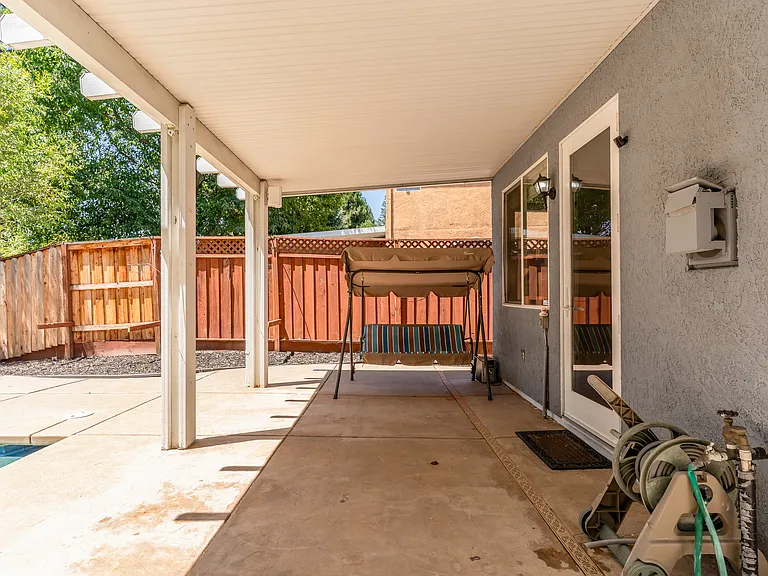 5230 Bay St — Photo 57