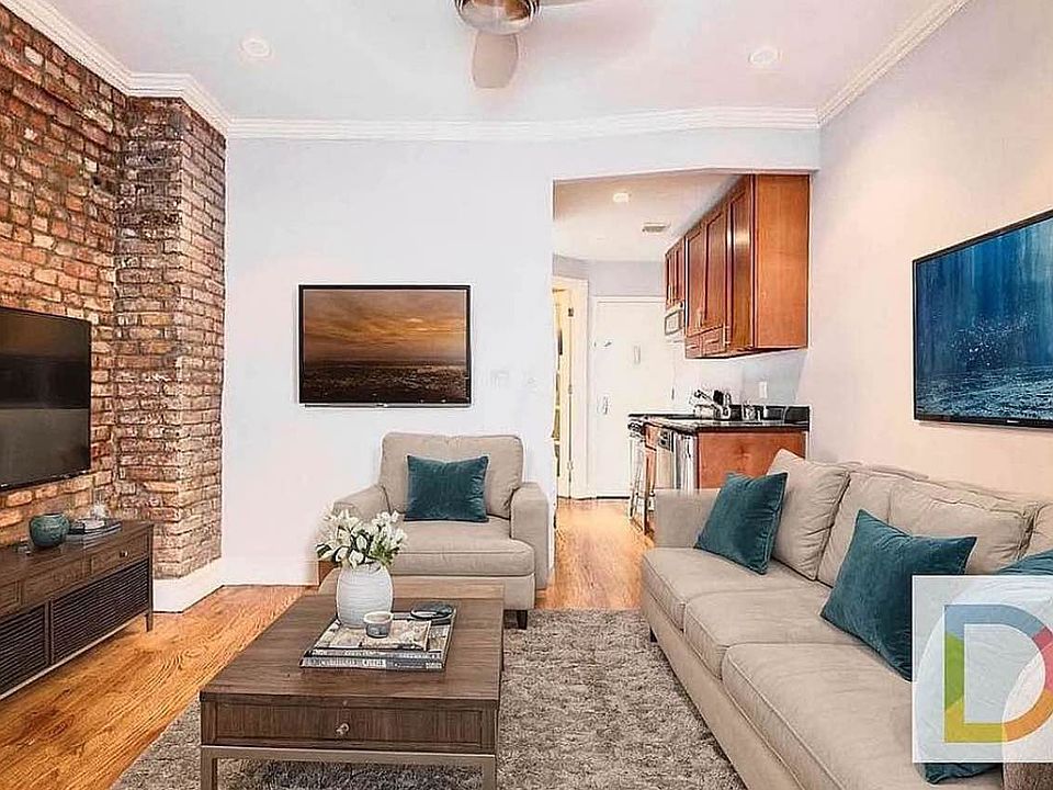 2nd image of 134 Orchard St APT 14