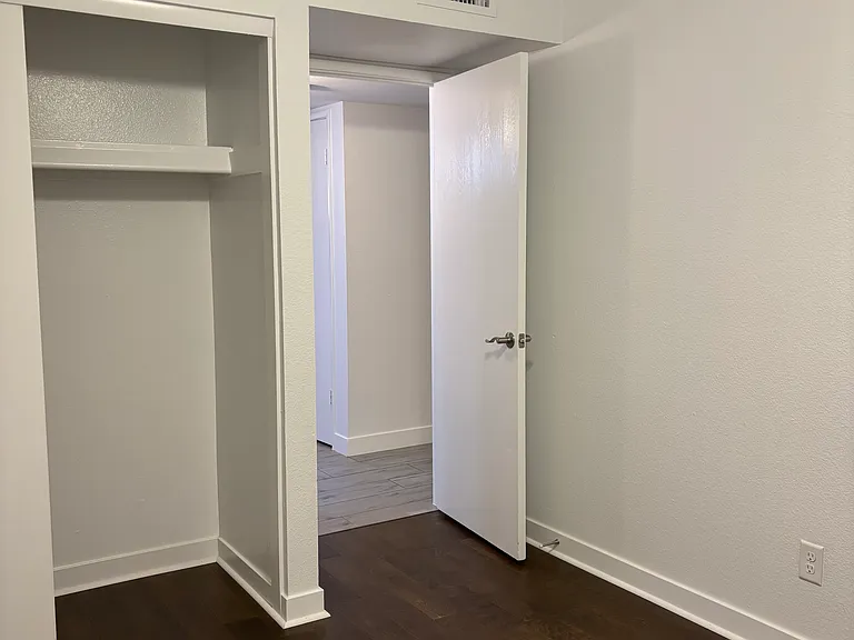 3902 E Windrose Dr — Photo 10