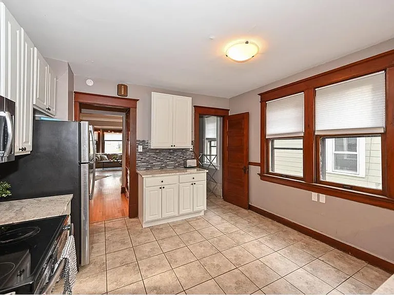 3061 N Cramer St — Photo 9