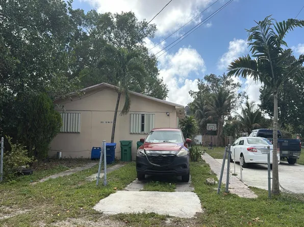 9751 NW 5th Ct, Miami, FL 33150