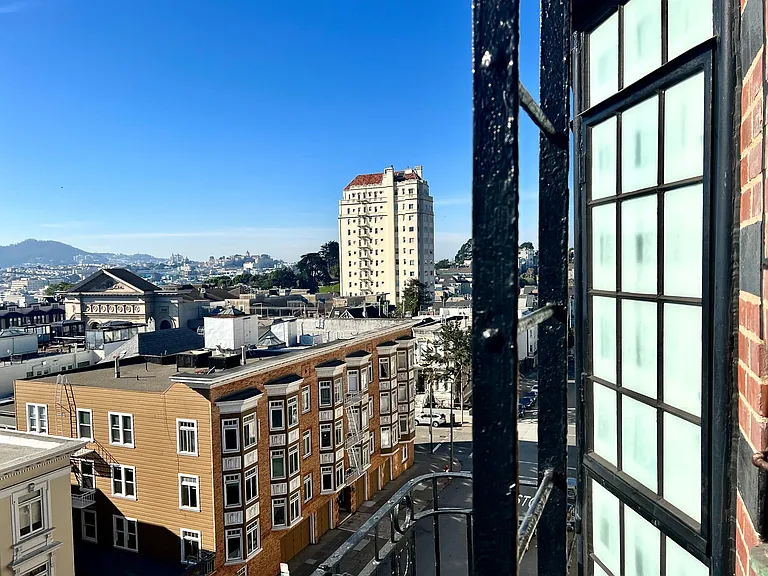 2360 Pacific Ave #501 — Photo 3