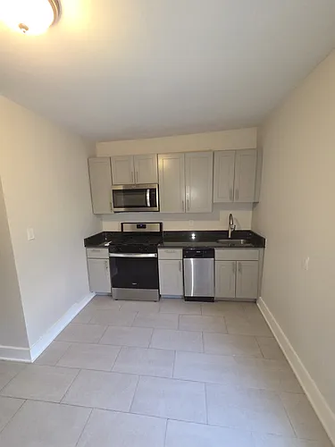 263 3rd St Photo 1