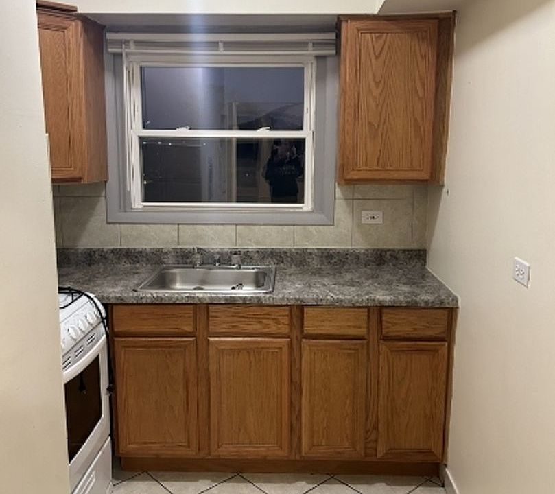 1st image of 1450 N 1st Ave #1460-6