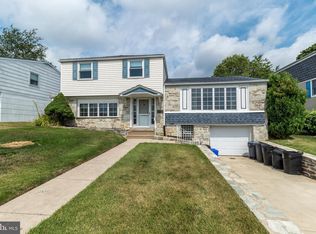 11054 Proctor Rd, Philadelphia, PA 19116