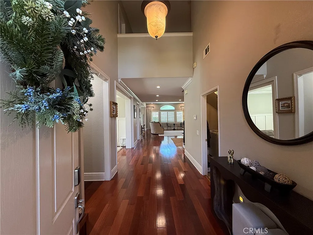 3 bed, 2750 sqft, $4,888 — Photo 3
