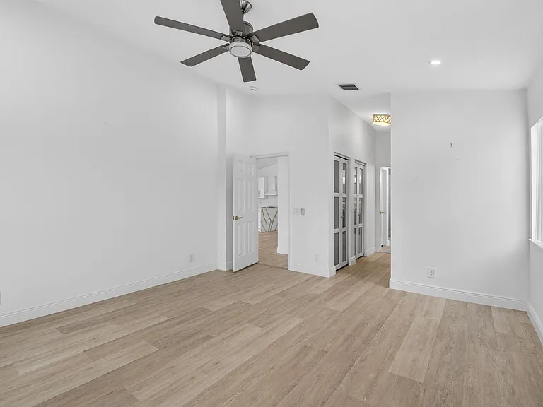 11728 Dove Hollow Ave — Photo 24