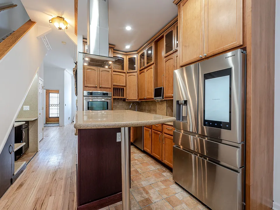 130 W 132nd St #1