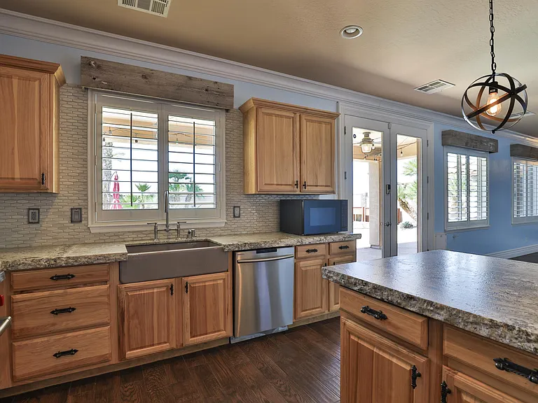 36269 W Cartegna Ln — Photo 5