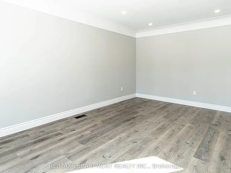 196 Upper Paradise Rd #1 — Photo 8