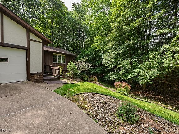 2nd image of 2436 Woodlawn Dr NW