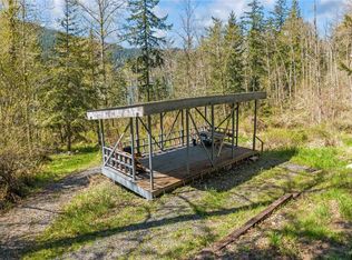 11019 524th St E, Eatonville, WA 98328