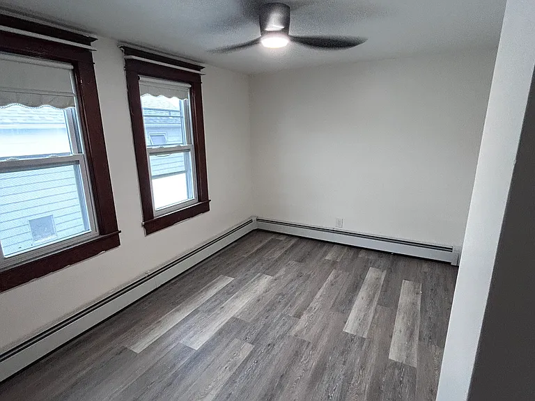 1295 Reynolds Ave #2 — Photo 7