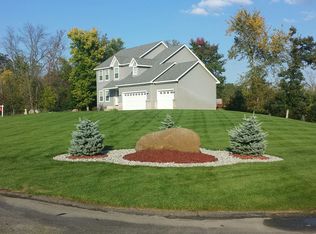 19385 Queen Cir NW, Elk River, MN 55330