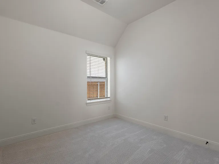 9105 Buckeye Bnd — Photo 23
