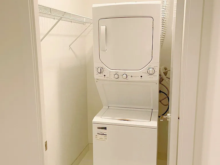 20 Edward St #610 — Photo 9