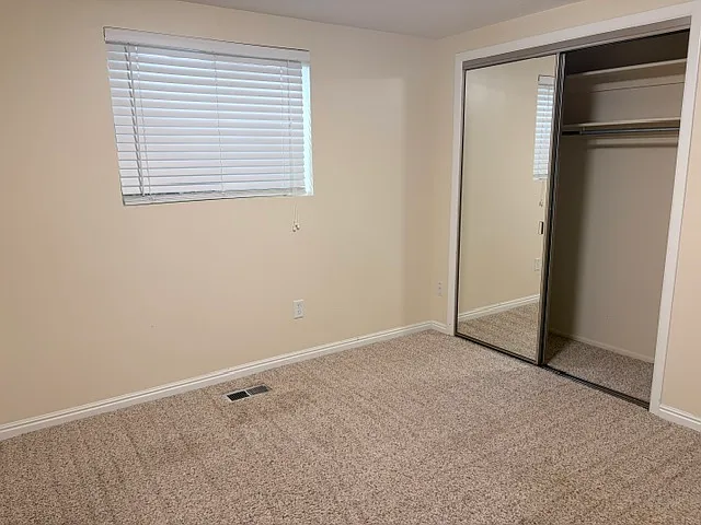 10185 S Chattel Cir — Photo 15