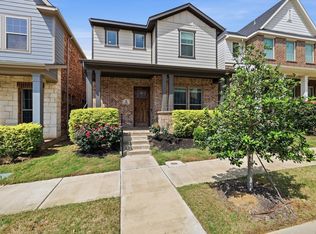 241 Harbor Hills Dr, Flower Mound, TX 75028