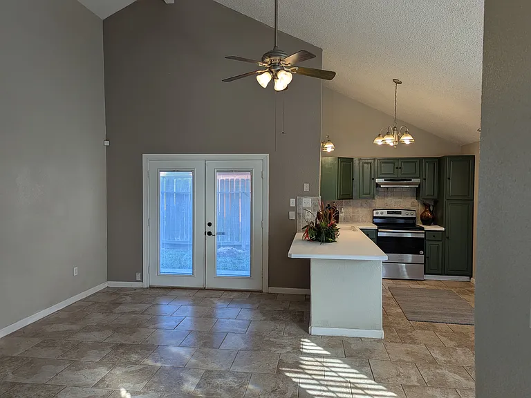 1205 Calle San Marcos — Photo 5