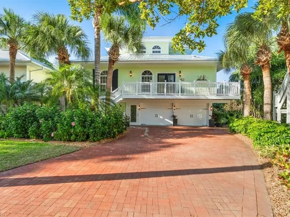 3784 Cracker WAY, BONITA SPRINGS, FL 34134