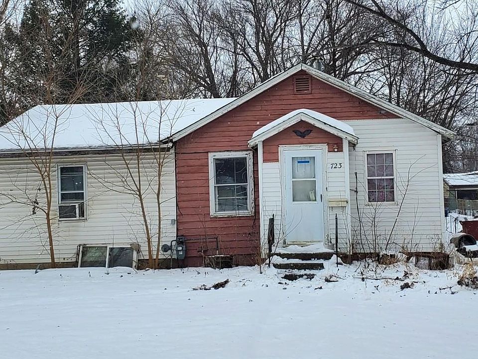 1st image of 723 E 11th St