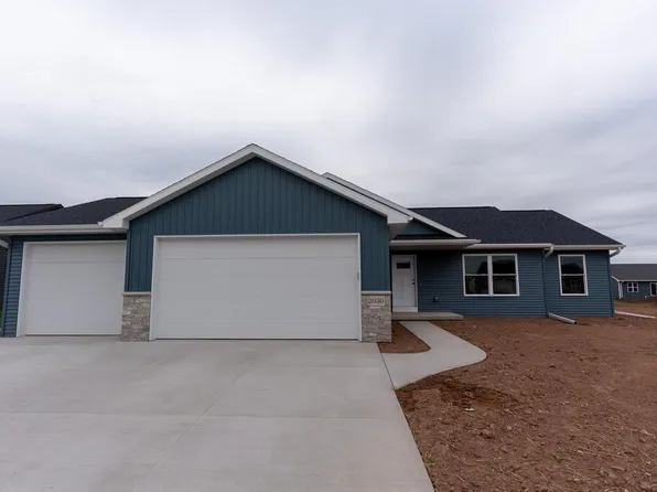 2030 Red Fox Ln, Kaukauna, WI 54130