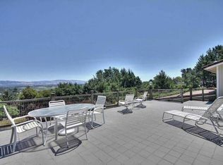 3435 Pharoahs Ln, Sebastopol, CA 95472
