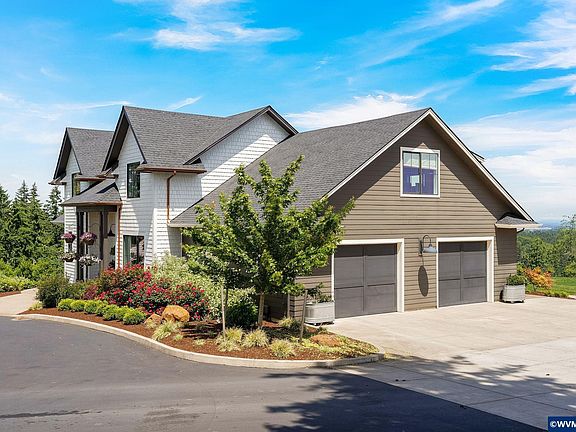 5th image of 4040 Victor Point Rd NE