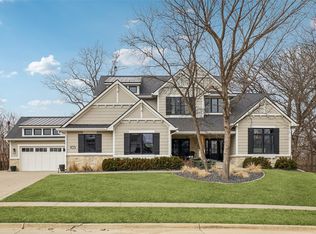 105 Fox Lndg, Waukee, IA 50263