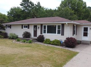 2641 Hershey Rd, Erie, PA 16509