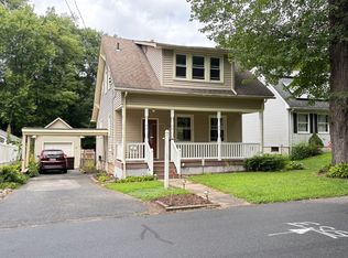 88 Carr Ave, Agawam, MA 01001