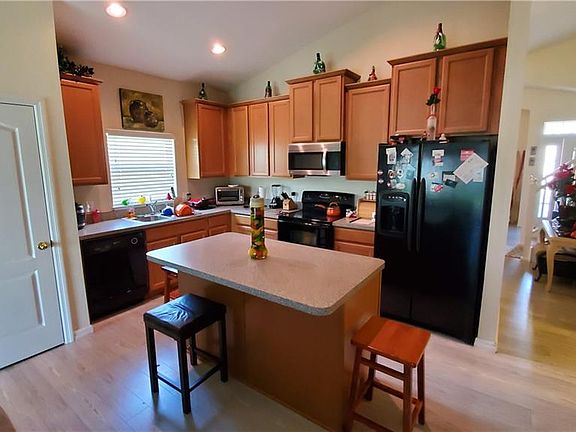 3rd image of 3061 Dasha Palm Dr
