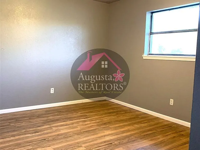 4 Carson Cir — Photo 10