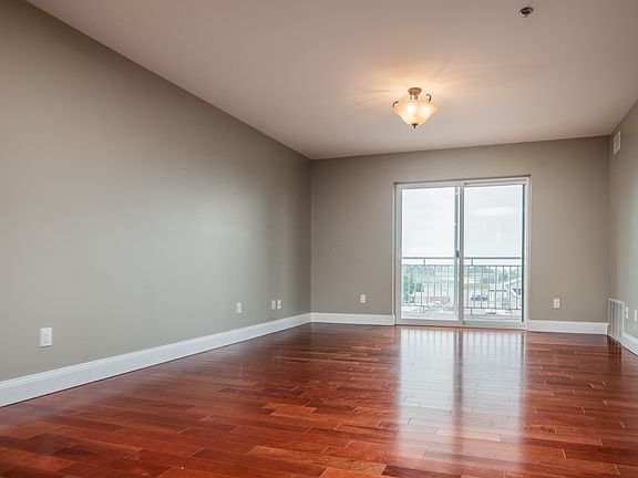5th image of 539 Armstrong Rd #562197