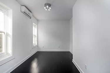 Rented by Imperial Property Advisers