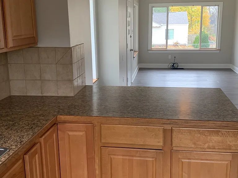 419 Sieber Ave — Photo 9