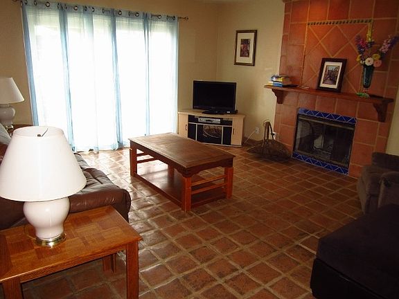 5th image of 719 Jamaica Ct