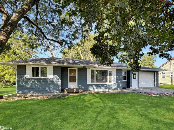 702 Mill St, Traer, IA 50675