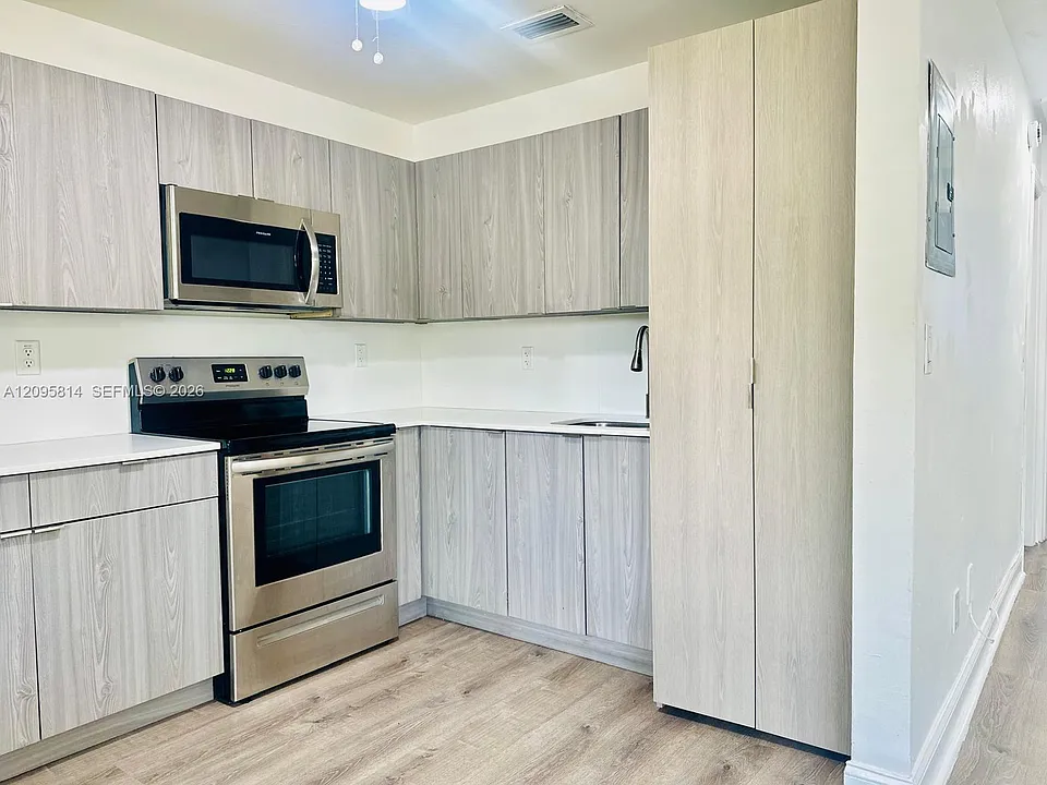 43 Glen Royal Pkwy #6