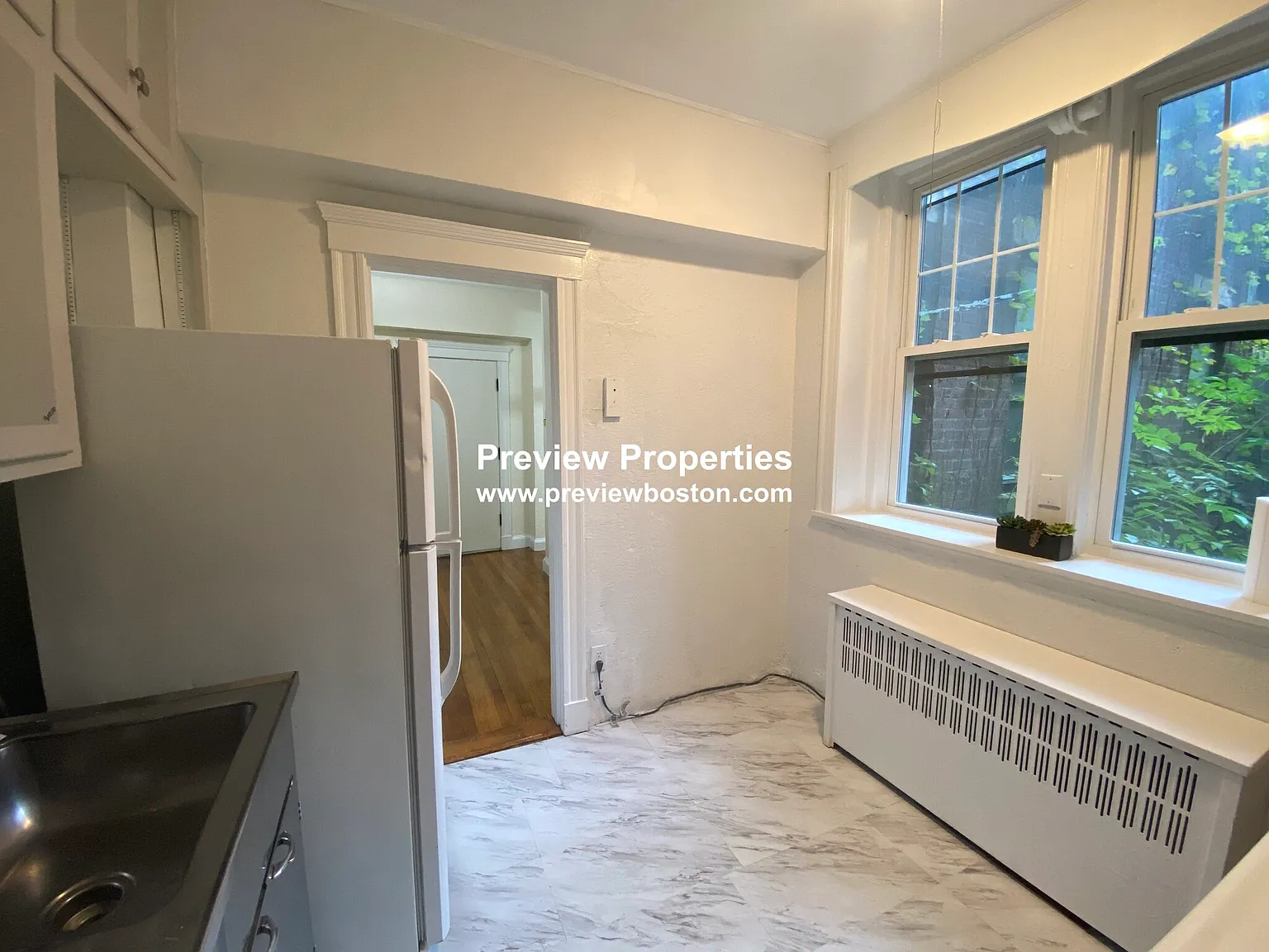 2 bed, 1.0 bath, $2,175 — Photo 4