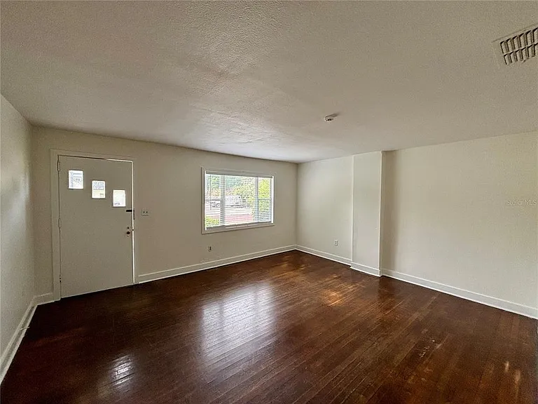 1219 Lake Highland Dr — Photo 7