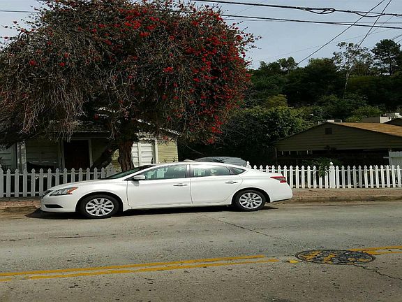 2nd image of 2658 N Beachwood Dr