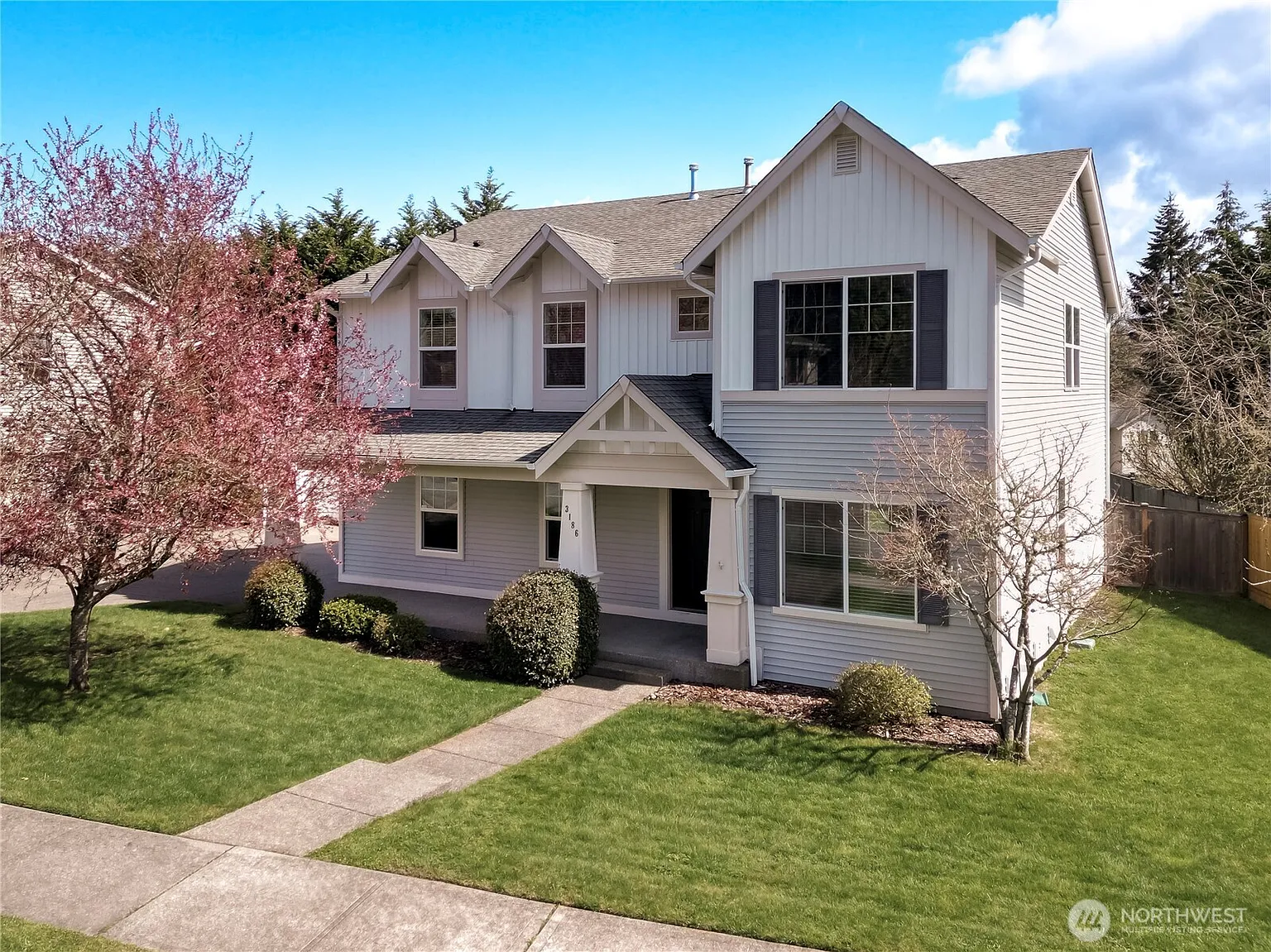 3186 Brown Loop photo 1